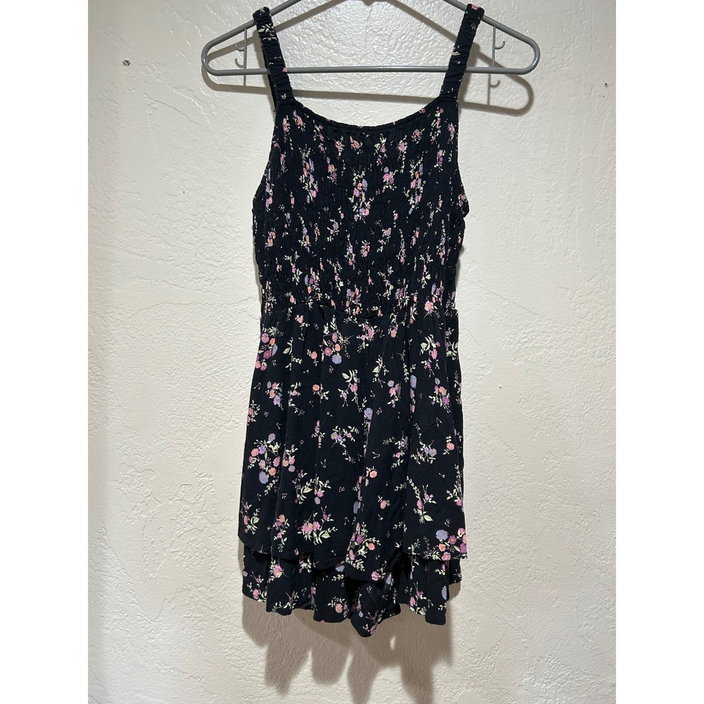 Stitch & Pine Womens Black Floral Smocked Tiered Ruffle Romper Size M Sleeveless